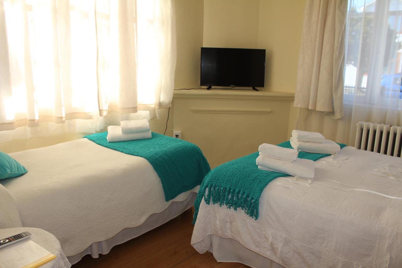 Hostal Y Cabanas Ainil Пунта-Аренас Экстерьер фото