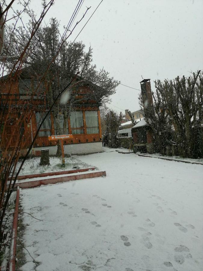 Hostal Y Cabanas Ainil Пунта-Аренас Экстерьер фото